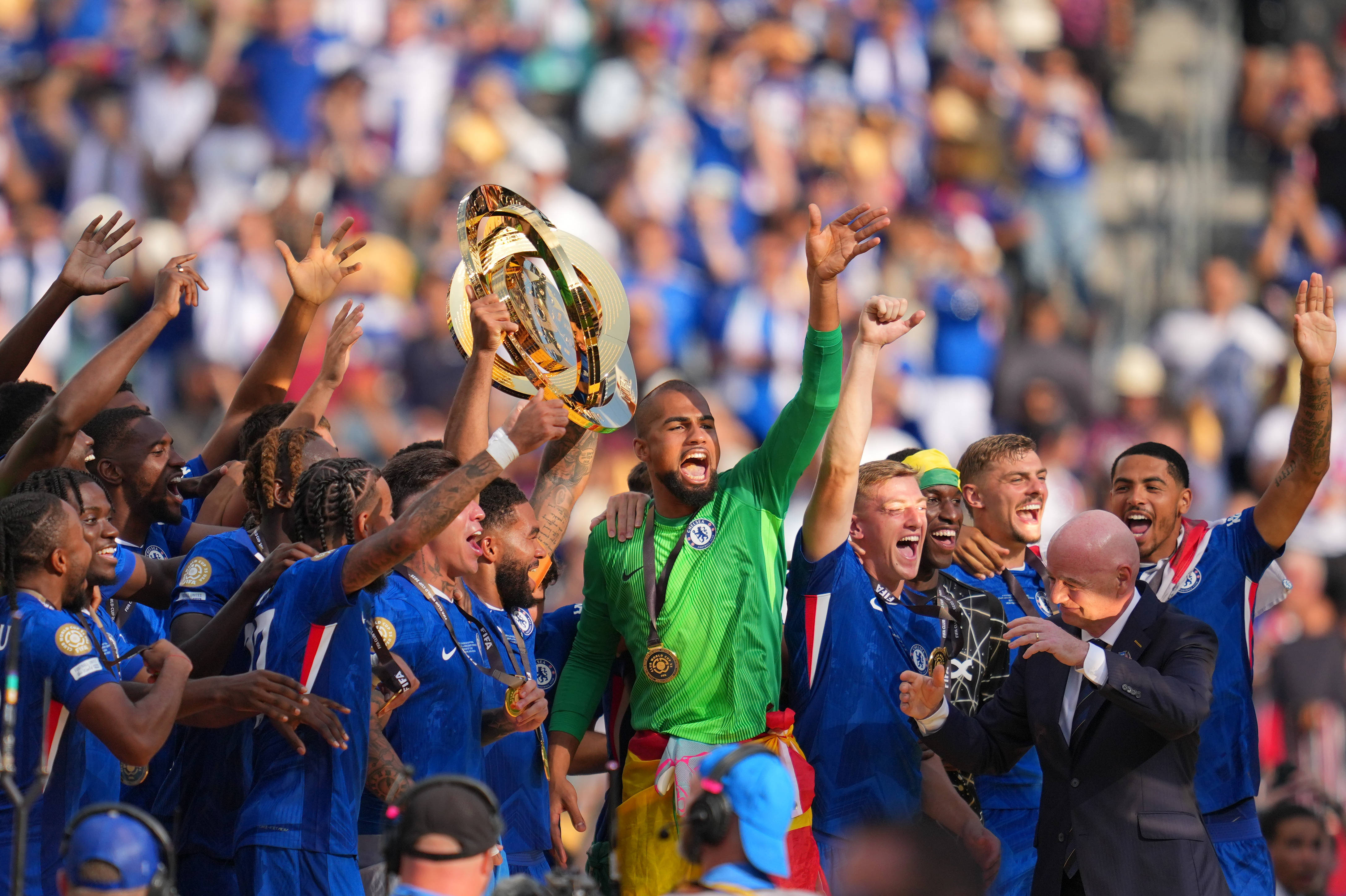 lovegame sports-赛前圣安东尼奥马刺调整名单以备欧冠；队长鼓劲环节打磨；震撼外界；临场指挥获称赞的简单介绍-lovegame sports