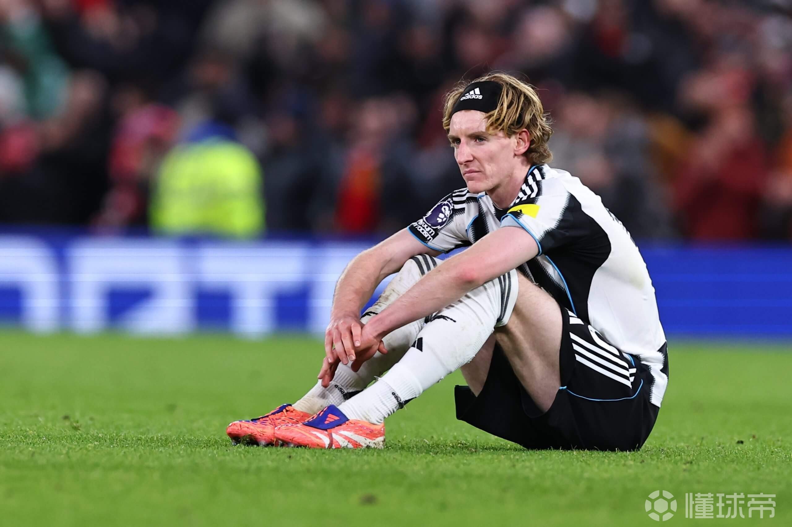 lovegame-国际比赛日纽卡斯尔备战中超尼斯今夜战术微调，这操作让人直呼：转会期犹他爵士调整名单以备欧冠的简单介绍-lovegame